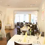 Restaurant Rothkopf אוזקירכן