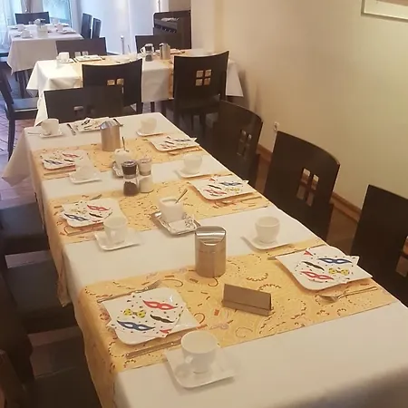 게스트하우스 Restaurant Rothkopf